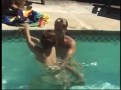 Captura de 'Beach Bunnies With Big Brown Eyes 6' nº 82
