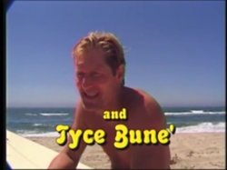 Captura de 'Beach Bunnies With Big Brown Eyes 6' nº 16