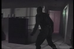 Captura de 'Stranger At The Backdoor' nº 47