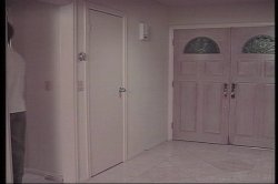Captura de 'Stranger At The Backdoor' nº 48