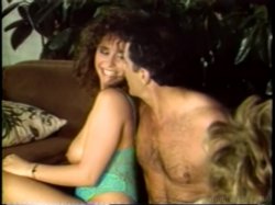 Captura de 'It Came From The Vault: 2 Chicks 1 Dick' nº 24