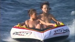 Captura de 'Tawny Brie & Isis Lee Cunnilingus Toys Climax' nº 4