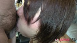 Captura de 'POV with an Asian slut who starts innocent, sucks like a pro, and rides cock until she cums screaming' nº 49