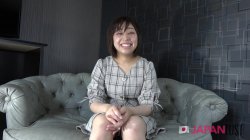 Captura de 'Cute Japanese slut opens her mouth for cock, chokes on it, then begs to be fucked in her dripping pussy' nº 15