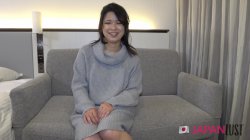 Captura de 'Sae Kinukawa, a sexy vixen, starts her session with a brief interview before getting down to business' nº 10