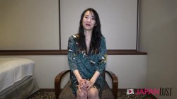 'Tomoko, in a dimly lit room, spreads her legs, exposing her bushy cunt before sex' screenshot nº 5