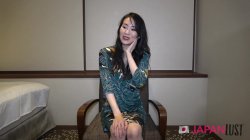 'Tomoko, in a dimly lit room, spreads her legs, exposing her bushy cunt before sex' screenshot nº 8