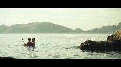 Captura de 'Exhibitionist 3 - Couples Caught Outdoors' nº 39