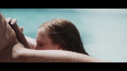 Captura de 'Exhibitionist 3 - Couples Caught Outdoors' nº 128