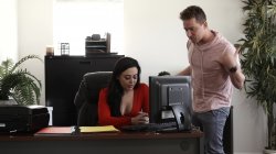 Captura de 'My Anal Intern 2' nº 87