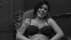 Captura de 'Eva Angelina No Limits' nº 3