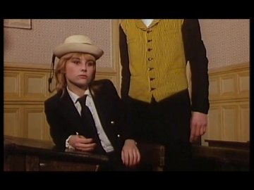 lise pinson, bernard baudouin and isabelle brell in answer #2372880