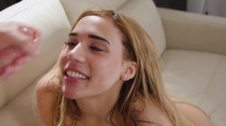 Captura de 'Stepfamily Facials' nº 117