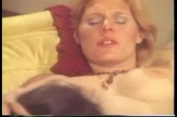 'Lesbian Bra Busters Of The 1970's' screenshot nº 128