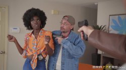 Captura de 'Brazzers Goes Black 3' nº 3