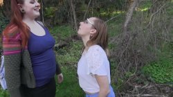 Captura de 'Lesbians In The Wild' nº 36